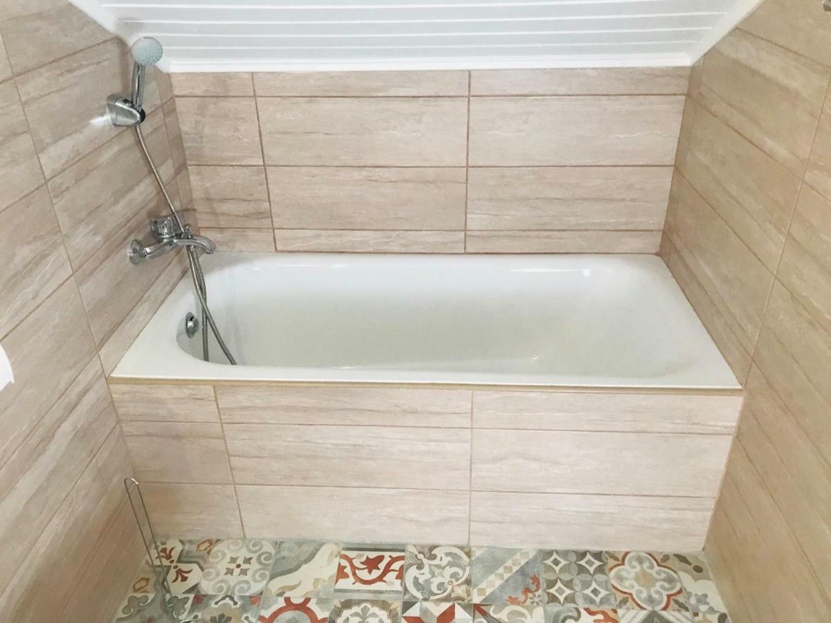 Vadszolo Apartmanhaz Gyomaendrőd Eksteriør bilde